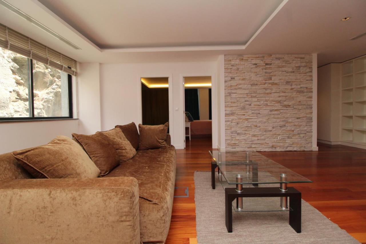 La Classe Apartment Best Location ฟุงชาล ภายนอก รูปภาพ